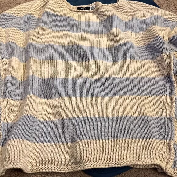 Bdg M sweater - Picture 5 of 7